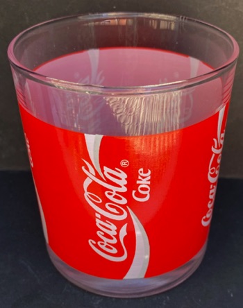 309015-1 € 3,00 coca cola glas rood wit D7,5 H 9 cm.jpeg